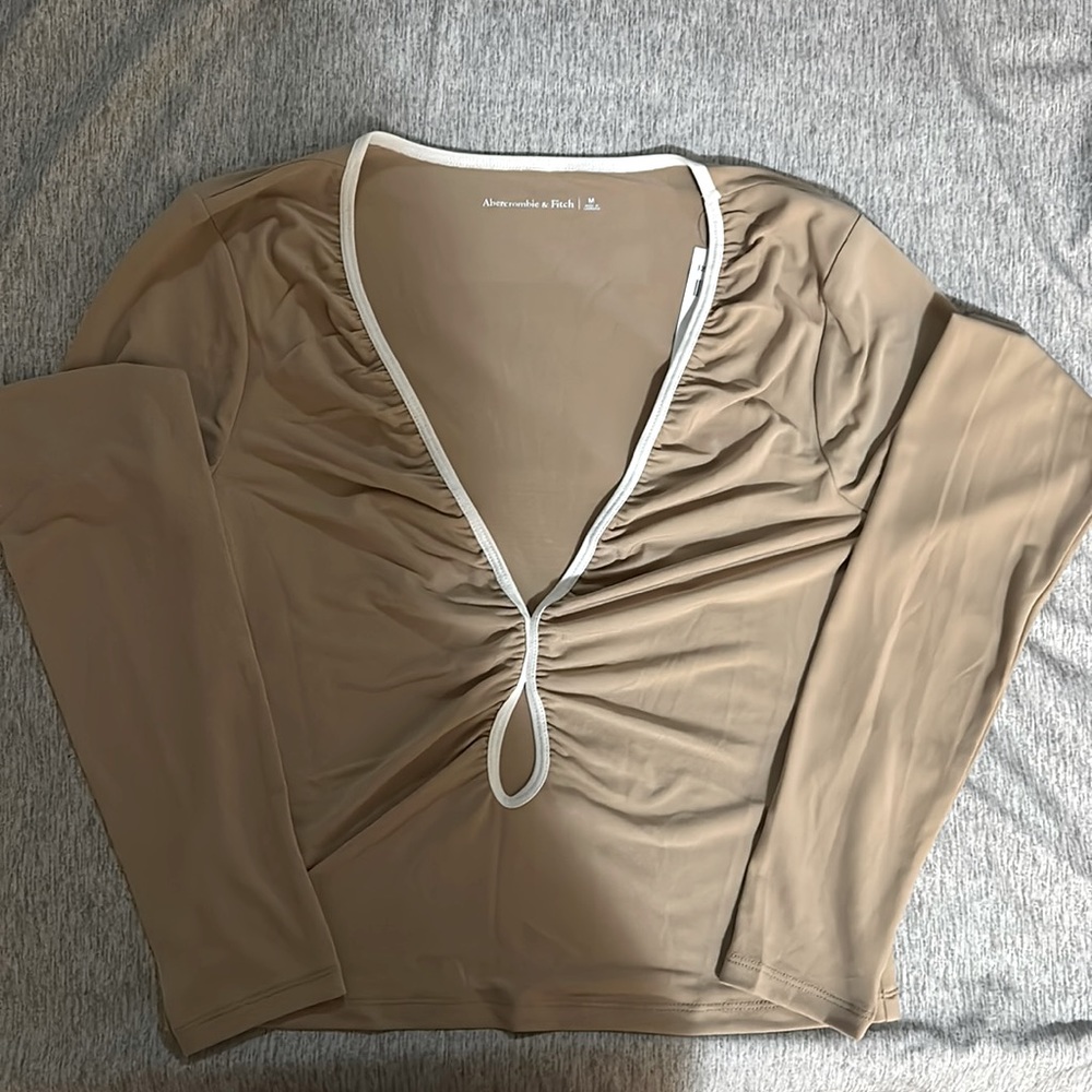 Long sleeve top